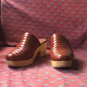 Beklina Ribbed Lego Clog - 7.5 Brown